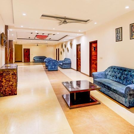 Super Townhouse Prince Chowk Near Railway Station Dehradun Esterno foto