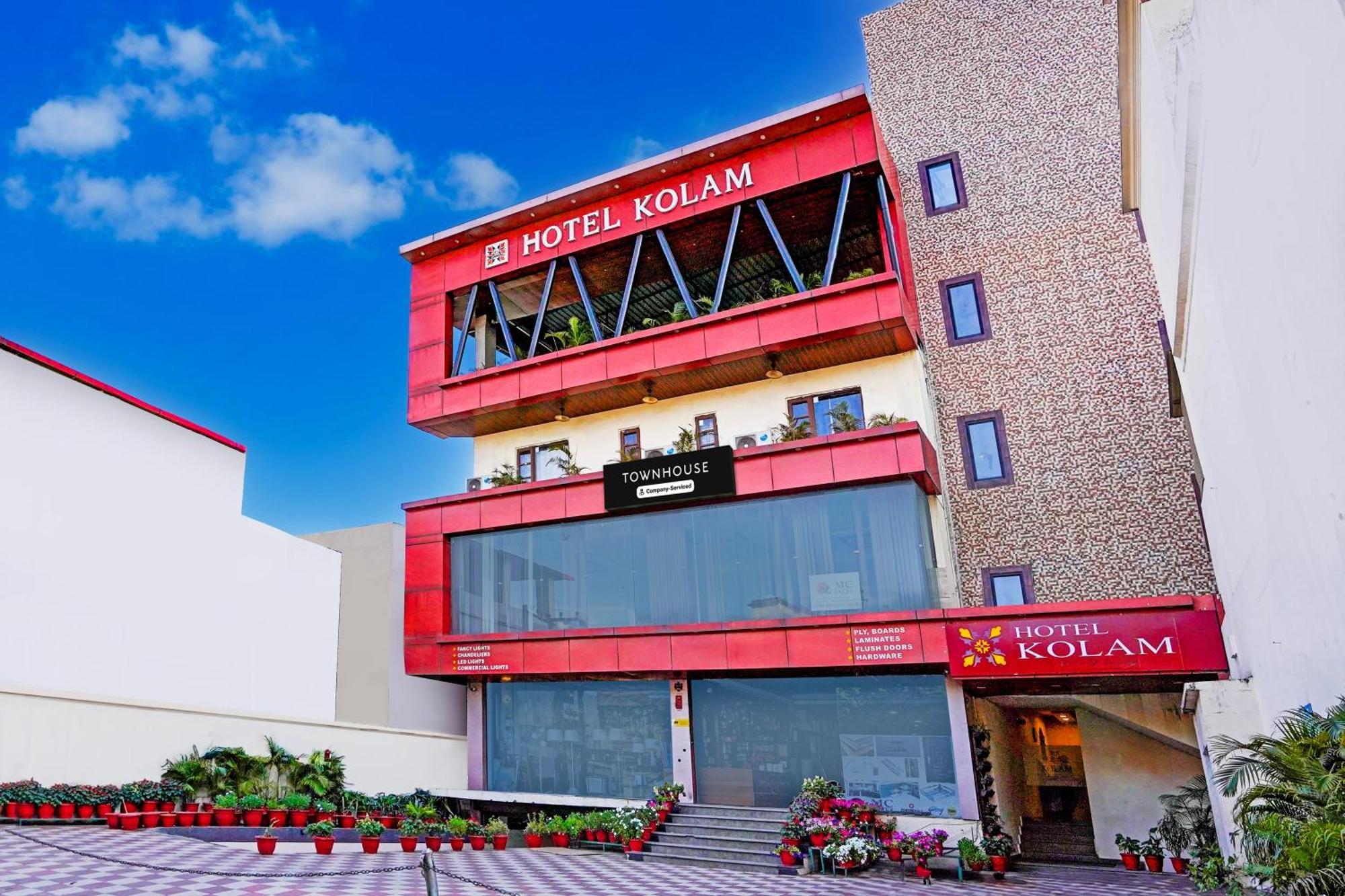 Super Townhouse Prince Chowk Near Railway Station Dehradun Esterno foto